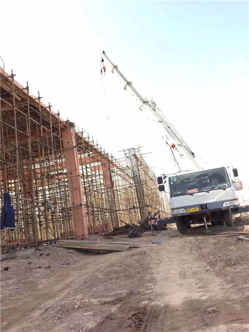 定日县25 吨、50 吨吊车怎么选？多大重量 / 半径适合对应车型？