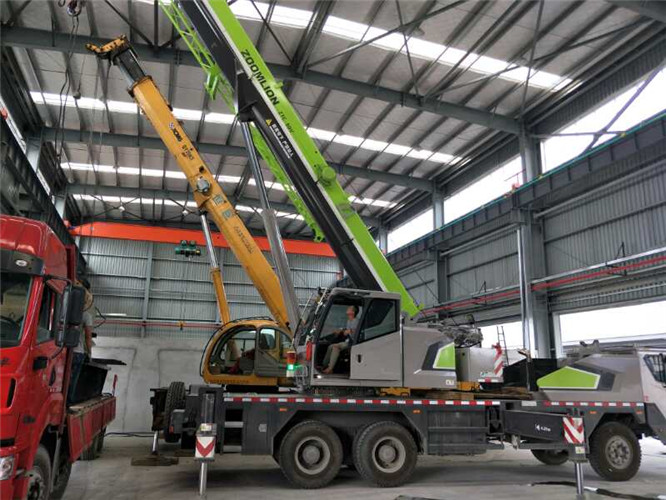 定日县高空车出租需要注意哪些安全事项？