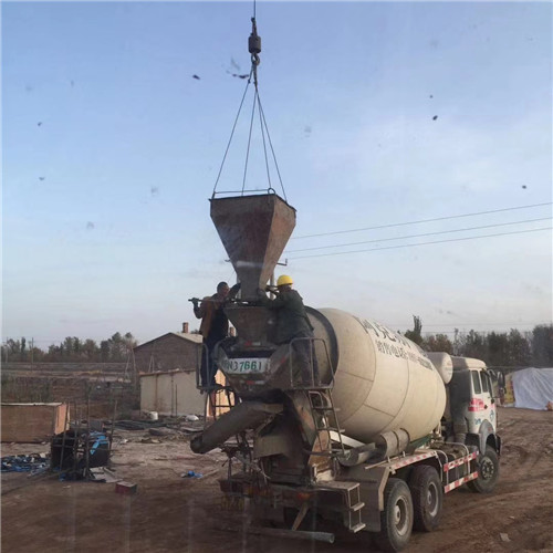 定日县“精准瞄准”—— 吊车的 “定位导航” 技术