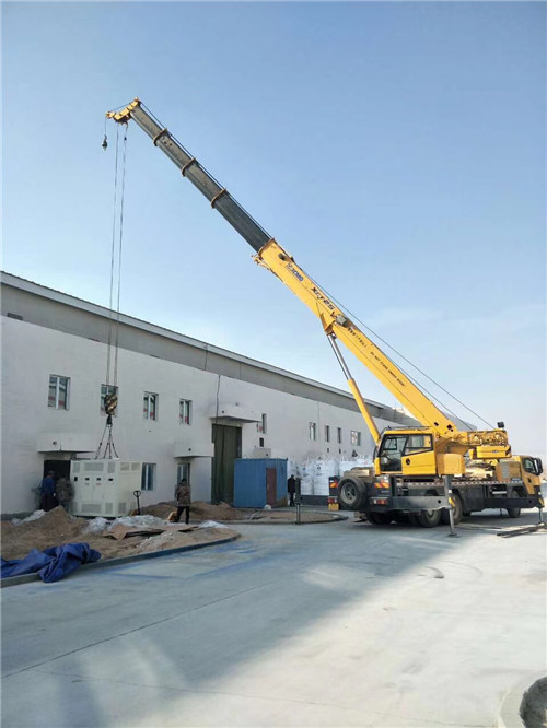 定日县“超载就喊停”—— 吊车的 “重量保镖” 技术